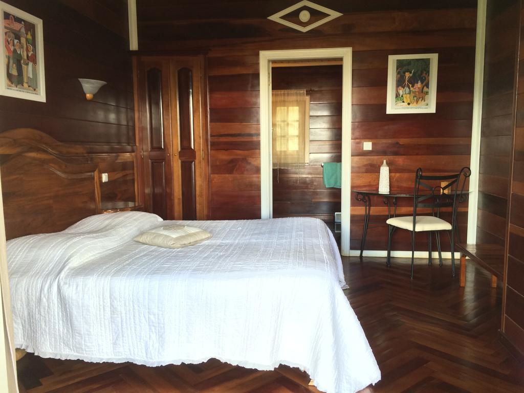 Le Bois Rouge Hotel Cilaos Habitación foto